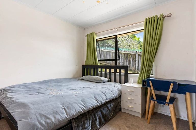 Photo of property in 157 Triangle Road, Massey, Auckland, 0614