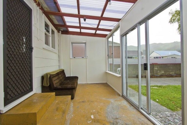 Photo of property in 86 Seddon Street, Naenae, Lower Hutt, 5011