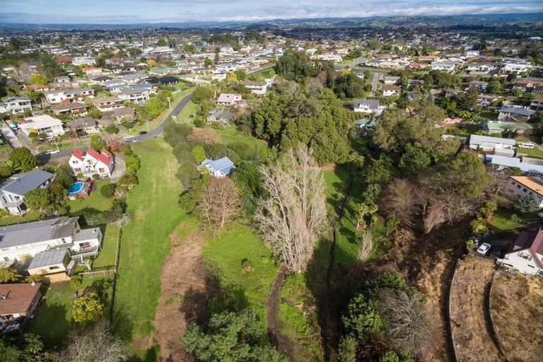Photo of property in 35 Maungawhare Place, Otumoetai, Tauranga, 3110