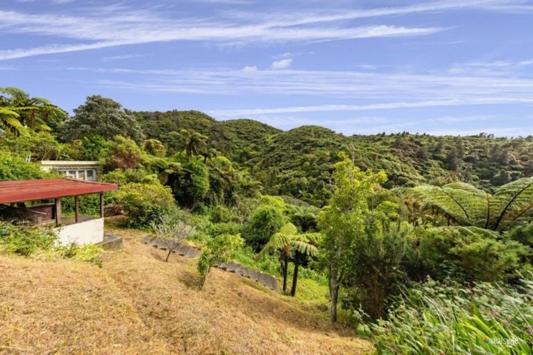 Photo of property in 28 Foster Crescent, Belmont, Lower Hutt, 5010