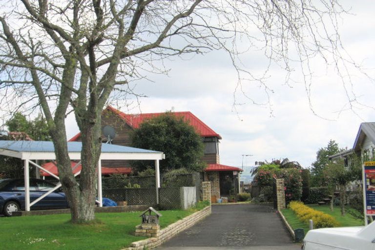 Photo of property in 6b Shane Place, Lynmore, Rotorua, 3010