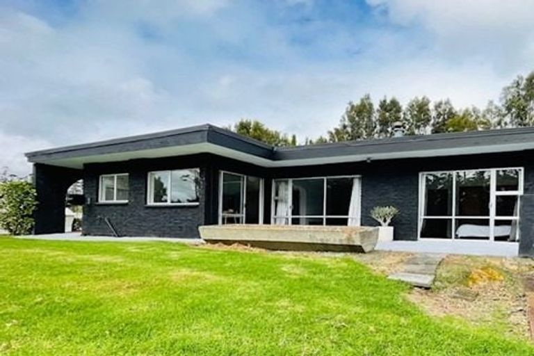 Photo of property in 102 Sanders Road, Paremoremo, Albany, 0793