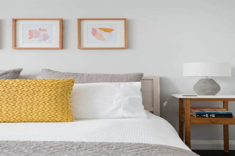 Photo of property in 76 Elizabeth Street, Mount Victoria, Wellington, 6011