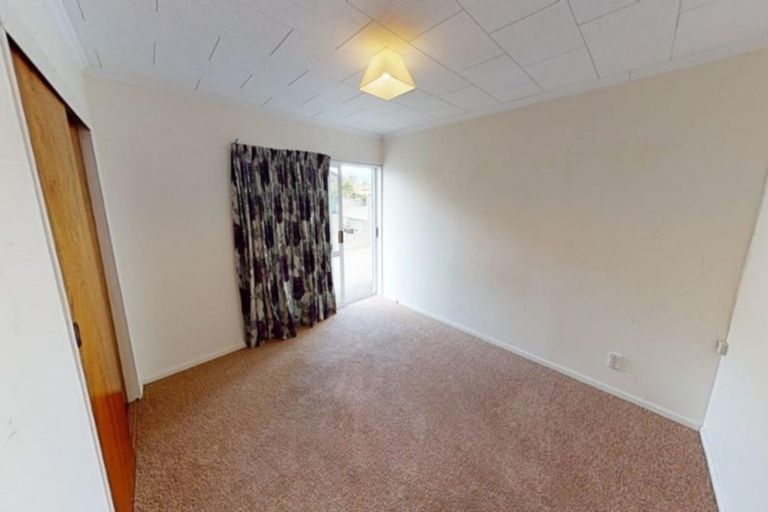 Photo of property in 37 Rimu Street, Levin, 5510