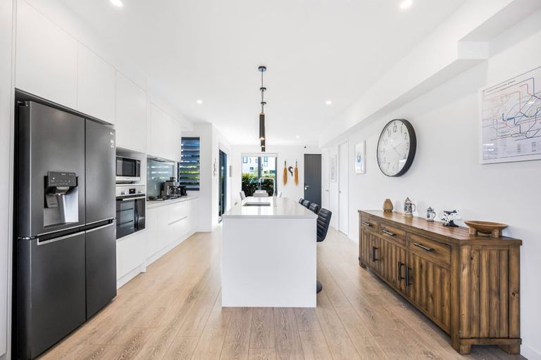 Photo of property in 100 Tarapuka Road, Westgate, Auckland, 0814