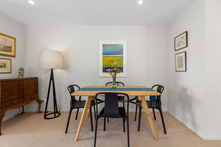 Photo of property in 72 Merivale Lane, Merivale, Christchurch, 8014