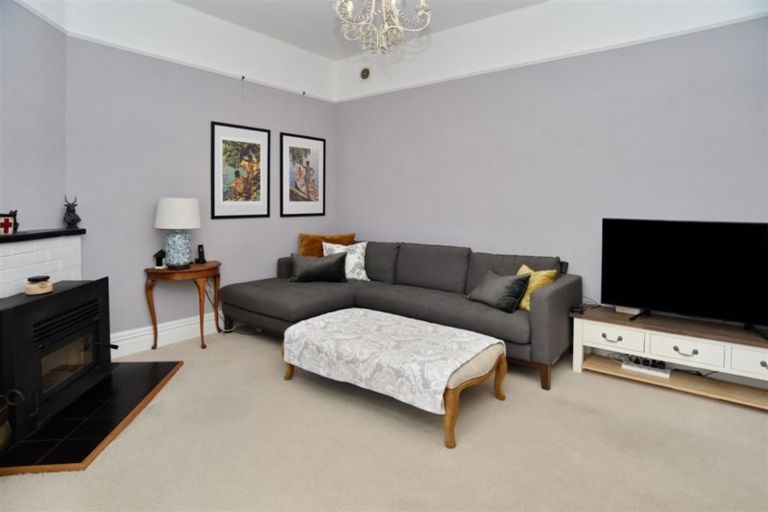 Photo of property in 30 Gresford Street, Edgeware, Christchurch, 8013