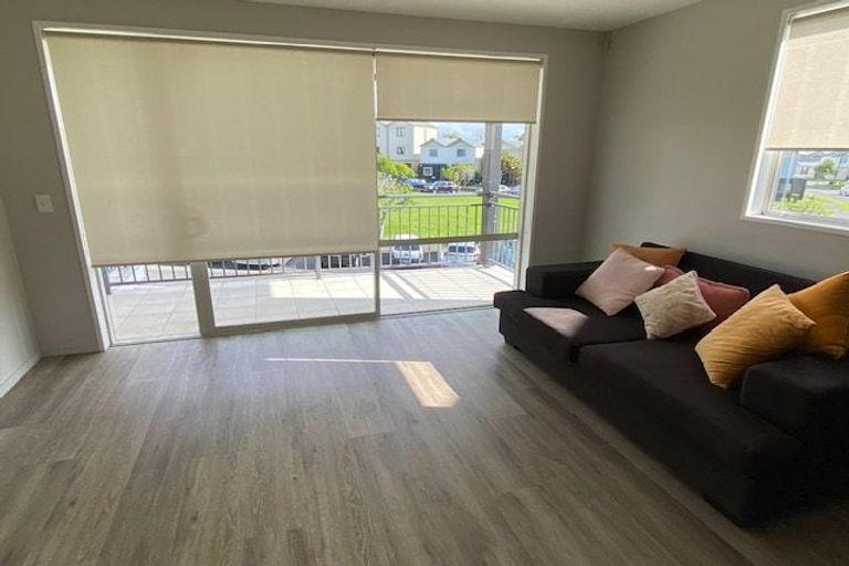 Photo of property in 6/1 Opito Way, East Tamaki, Auckland, 2013