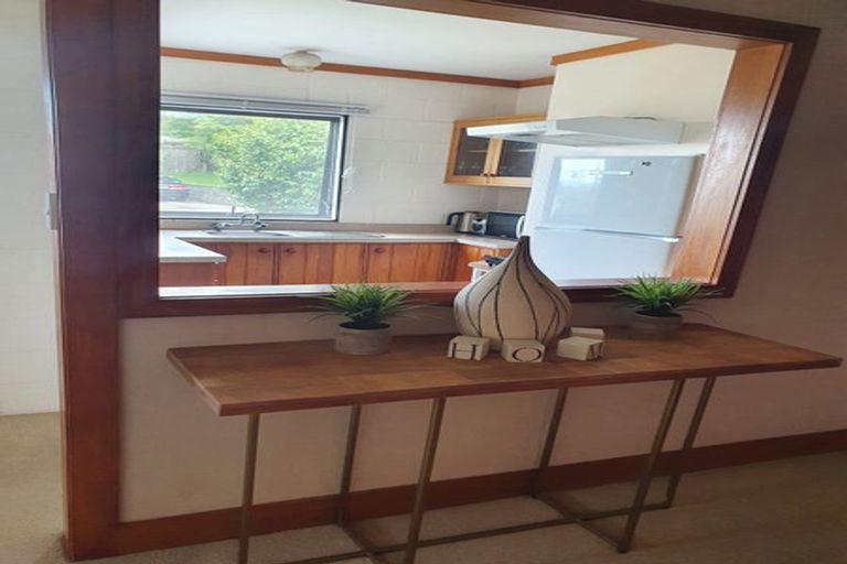 Photo of property in 1/295 East Coast Road, Mairangi Bay, Auckland, 0630