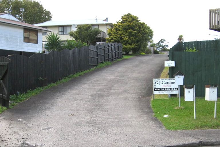 Photo of property in 9 Rapaki Place, Te Atatu Peninsula, Auckland, 0610