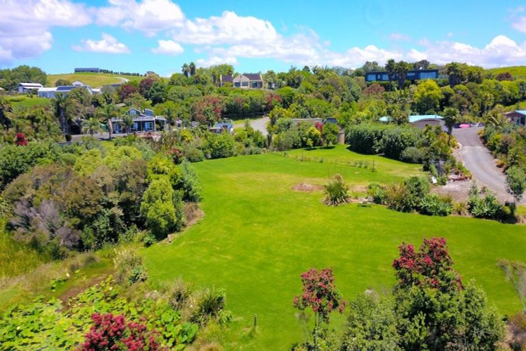 Photo of property in 14 Cullen Road, Waipu, 0582