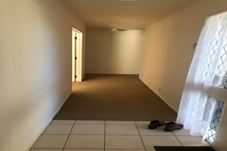 Photo of property in 15 Charles Prevost Drive, The Gardens, Auckland, 2105