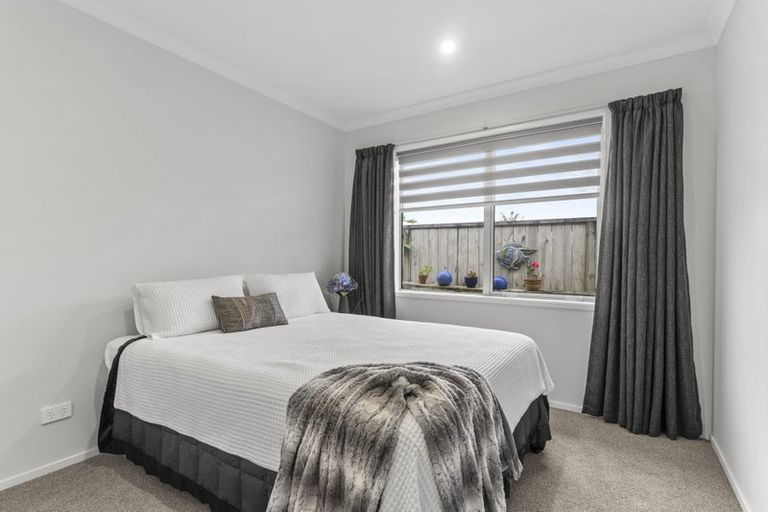 Photo of property in 77 Sandhurst Drive, Papamoa Beach, Papamoa, 3118