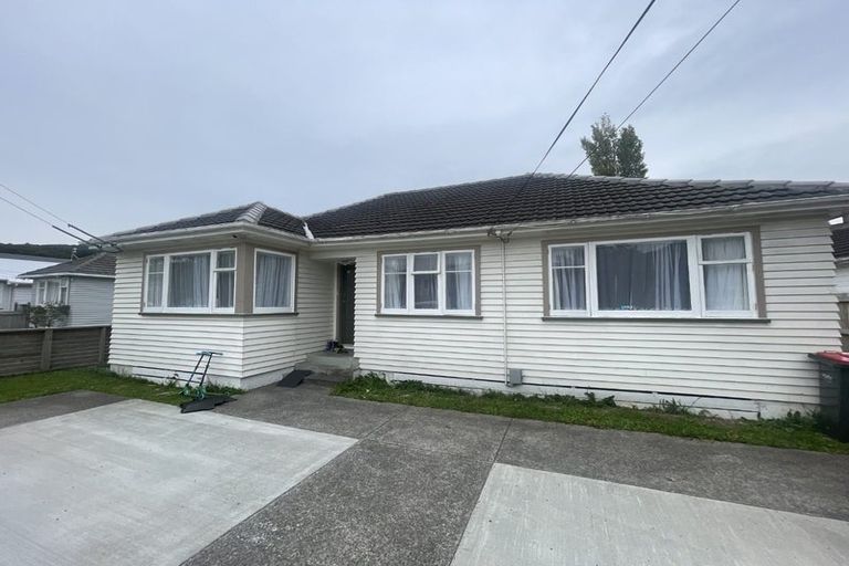 Photo of property in 9 Fitzherbert Road, Wainuiomata, Lower Hutt, 5014