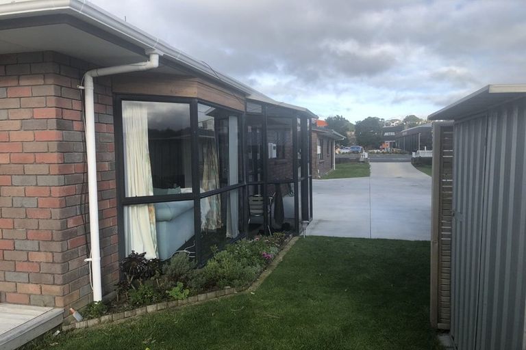 Photo of property in 2/300 Saint Aubyn Street, New Plymouth, 4310