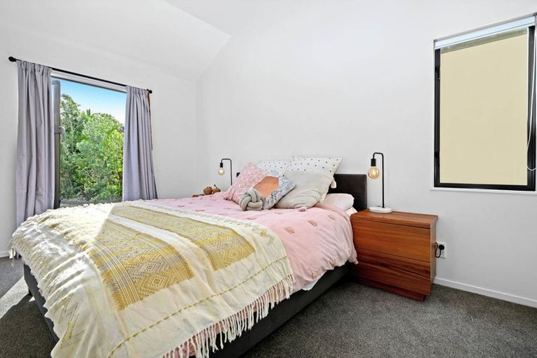 Photo of property in 164 Guys Road, East Tamaki, Auckland, 2013