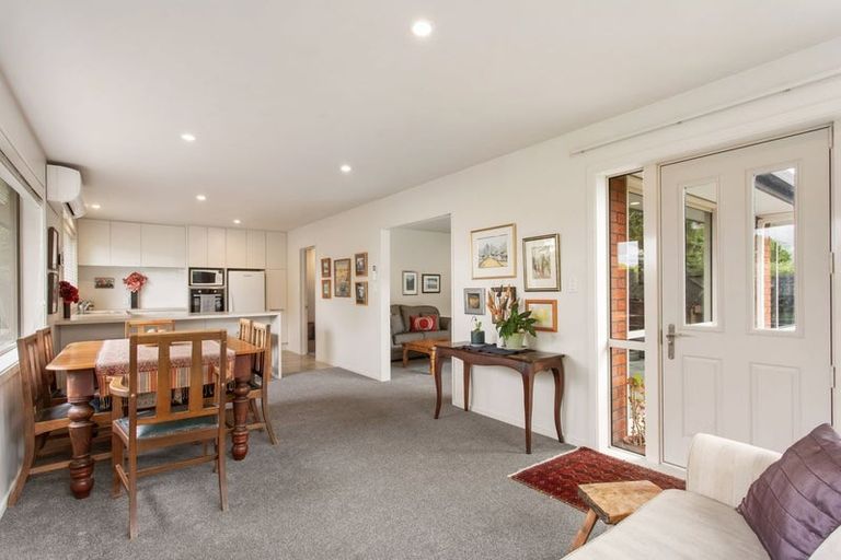 Photo of property in 2/66 Hounslow Street, Ilam, Christchurch, 8041