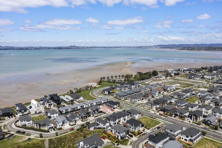 Photo of property in 4b Treloar Crescent, Hobsonville, Auckland, 0616