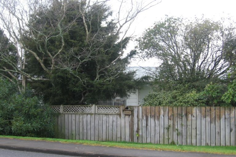 Photo of property in 18 Opaheke Road, Papakura, 2110