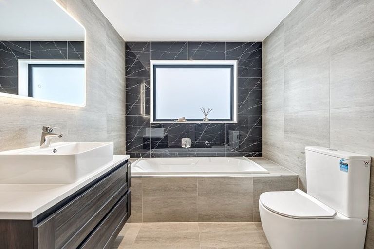 Photo of property in 5 Keel Street, Long Bay, Auckland, 0630