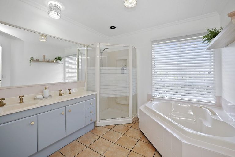 Photo of property in 24 Culzean Grove, Bell Block, New Plymouth, 4312