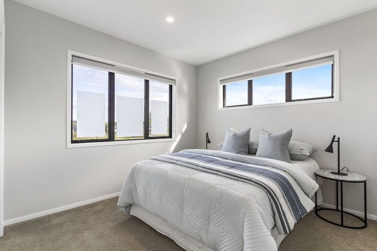 Photo of property in 17 Kahika Grove, Huapai, Kumeu, 0810