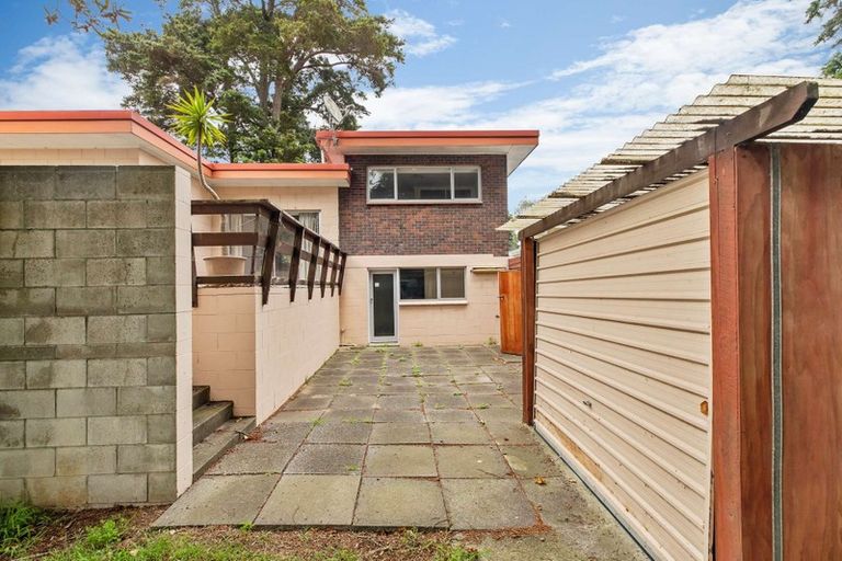 Photo of property in 52 Lawrence Crescent, Hillpark, Auckland, 2102