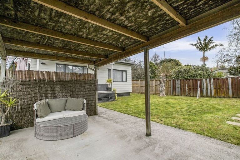 Photo of property in 30 Beechdale Crescent, Pakuranga Heights, Auckland, 2010