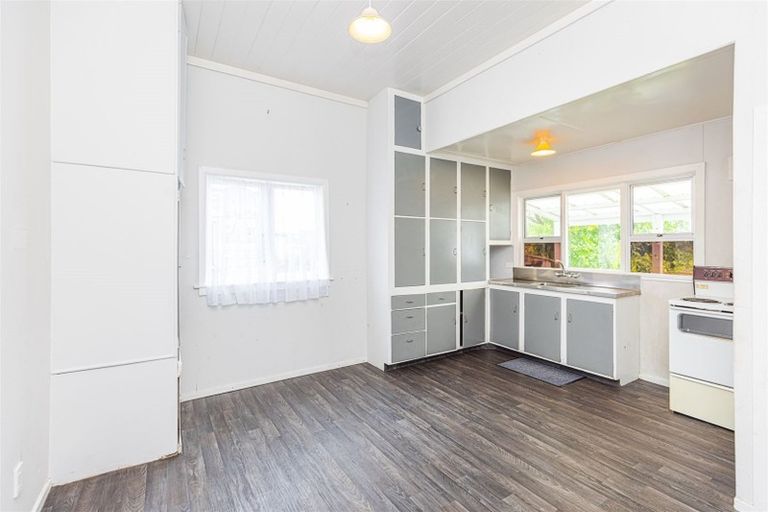 Photo of property in 11 Matai Street, Castlecliff, Whanganui, 4501