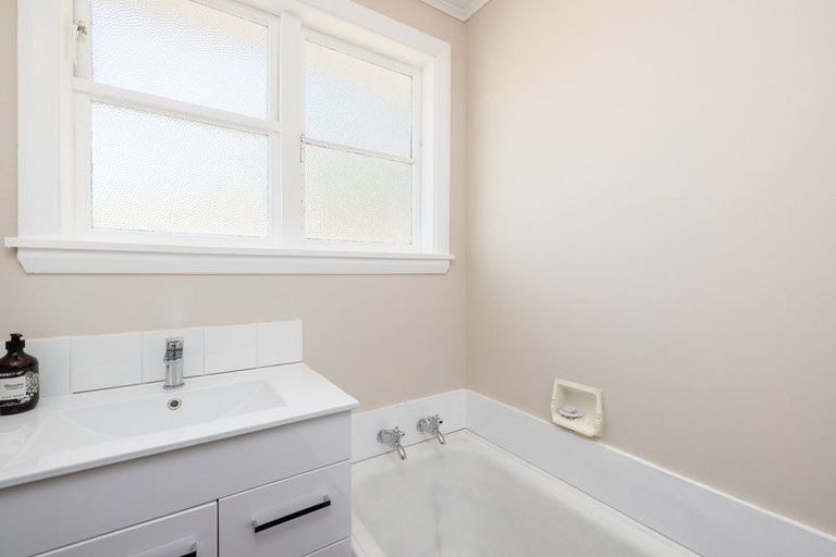 Photo of property in 250 Bayview Road, Diamond Harbour, 8972