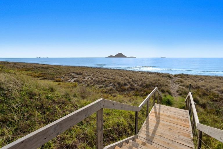 Photo of property in 18 Pacific Parade, Coastlands, Whakatane, 3120
