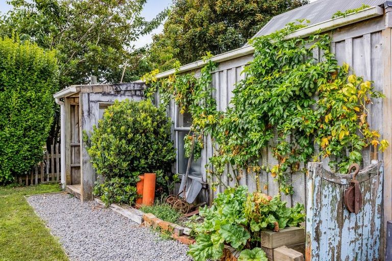 Photo of property in 5 Wynyard Street, Normanby, Hawera, 4614