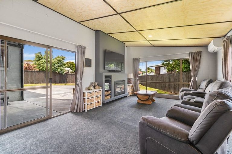 Photo of property in 22 Villa Place, Bell Block, New Plymouth, 4312