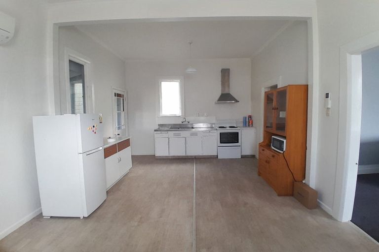 Photo of property in 13 Hall Street, Newtown, Wellington, 6021