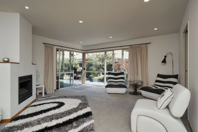 Photo of property in 114 Mccormacks Bay Road, Mount Pleasant, Christchurch, 8081