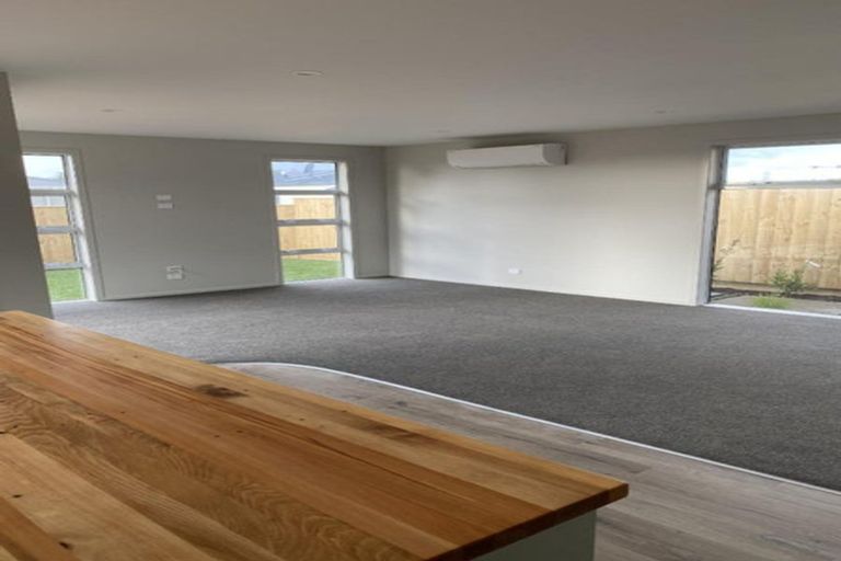 Photo of property in 239 Huatoki Street, Upper Vogeltown, New Plymouth, 4310
