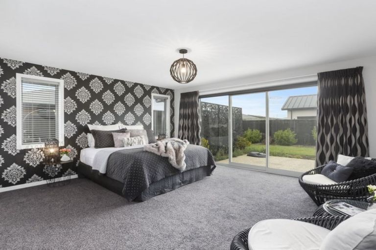 Photo of property in 14 Windermere Drive, Mosgiel, 9024