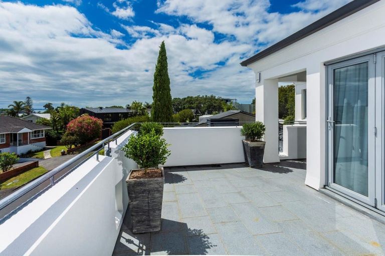 Photo of property in 1 Arthur Crescent, Hauraki, Auckland, 0622