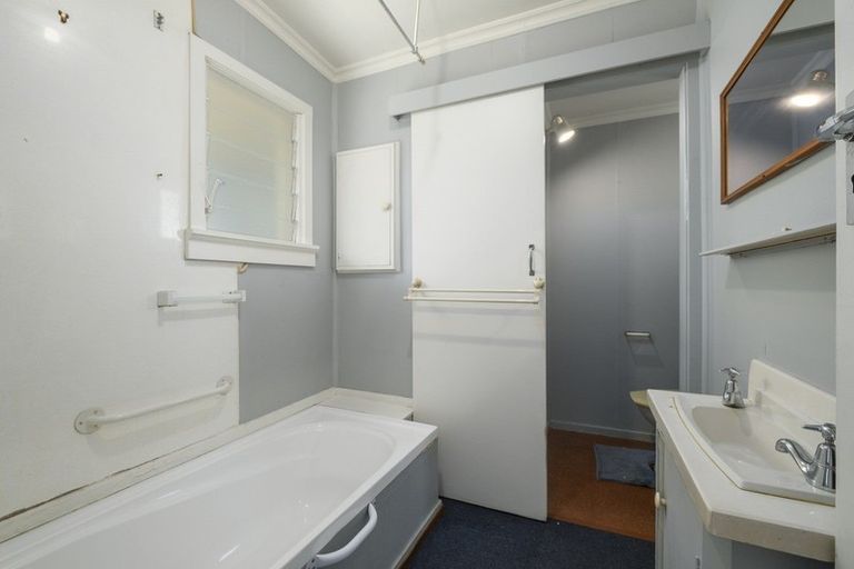 Photo of property in 19 Dunstan Street, Clyde, 9330