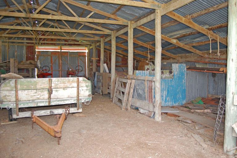 Photo of property in 91 Whaka Street, Maungaturoto, 0520