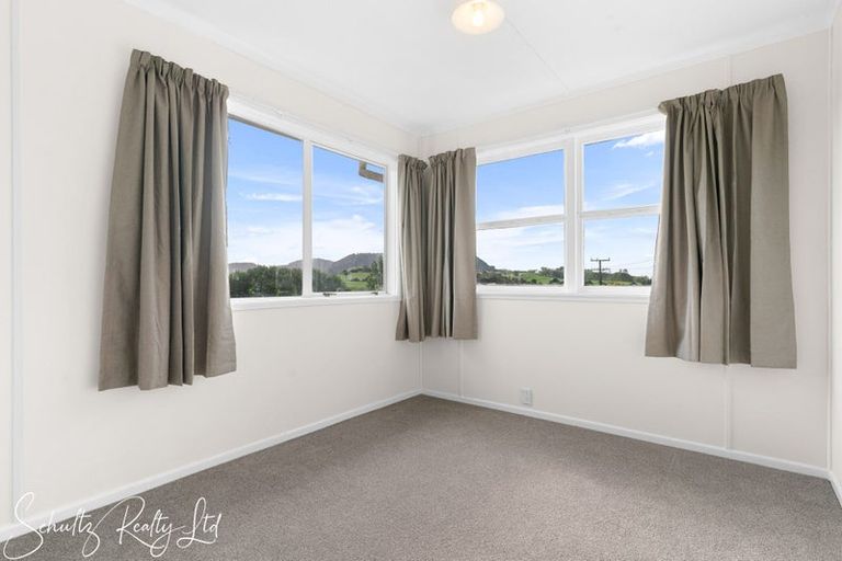 Photo of property in 15 Doctors Hill Road, Maungaturoto, 0520