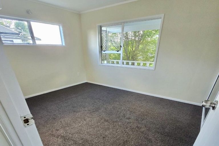 Photo of property in 52 Shifnal Drive, Randwick Park, Auckland, 2105