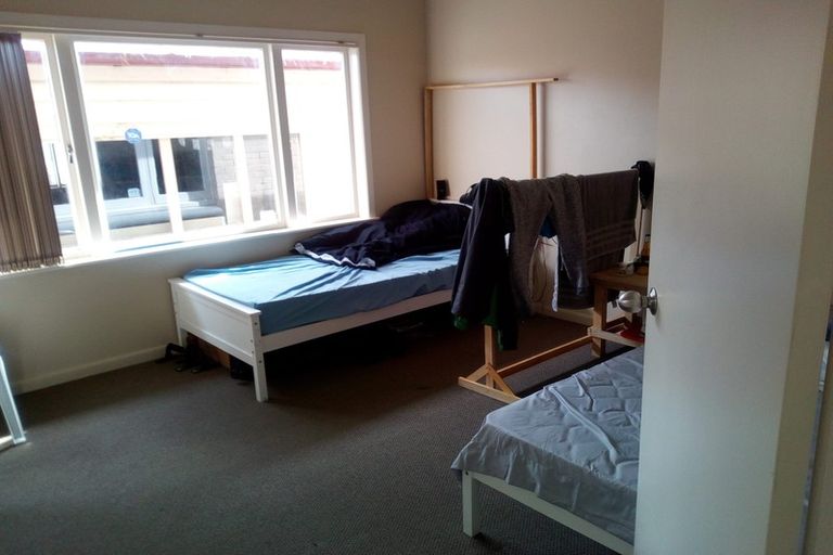 Photo of property in 42 Willis Road, Papakura, 2110