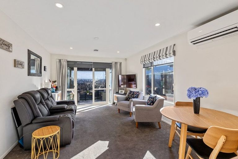 Photo of property in 38k English Street, Sockburn, Christchurch, 8042