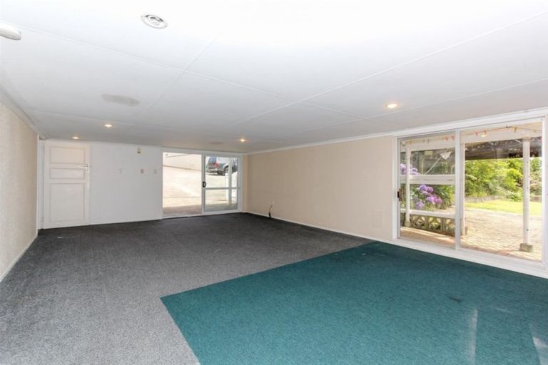 Photo of property in 4b Catherine Crescent, Moturoa, New Plymouth, 4310