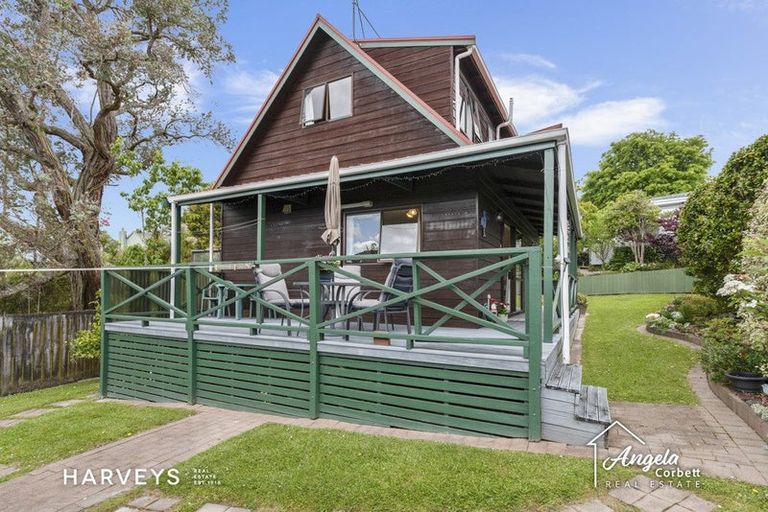 Photo of property in 29a Rua Road, Glen Eden, Auckland, 0602