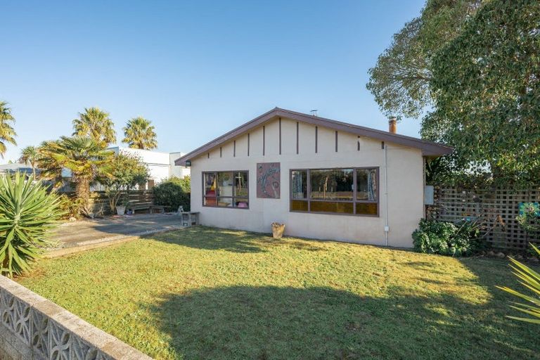 Photo of property in 30 Shrimpton Road, Haumoana, 4102