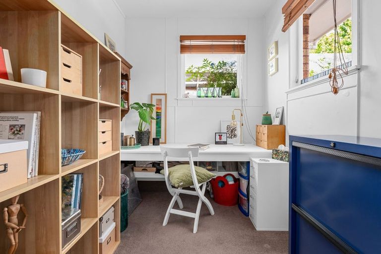 Photo of property in 16a Forest Lake Road, Forest Lake, Hamilton, 3200