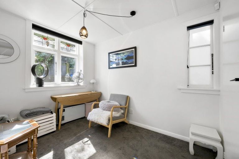 Photo of property in 409 Marine Drive, Mahina Bay, Lower Hutt, 5013