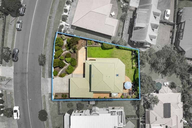 Photo of property in 4 Caversham Drive, Torbay, Auckland, 0630